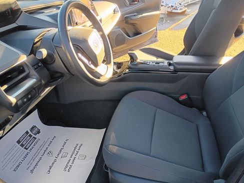 Used 2023 Toyota Prius LE image 13