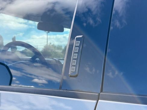 Used 2020 Ford F350 Lariat AWD/4WD image 19