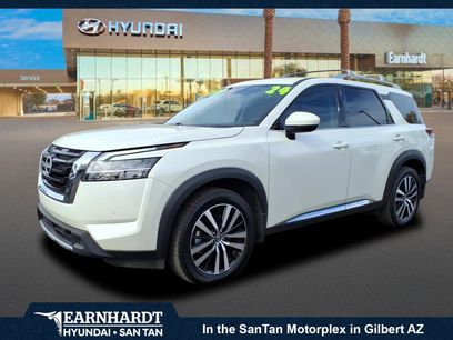 Used 2024 Nissan Pathfinder Platinum w/ Cargo Package