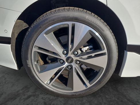 New 2025 Audi A6 e-tron Premium Plus image 6