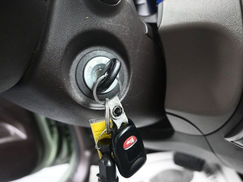 Used 2011 Hyundai Tucson GLS image 23