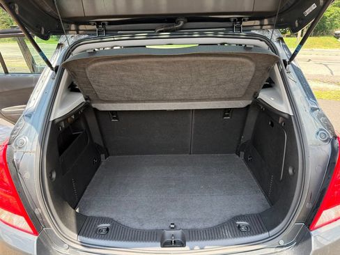 Used 2019 Chevrolet Trax LS AWD/4WD image 14