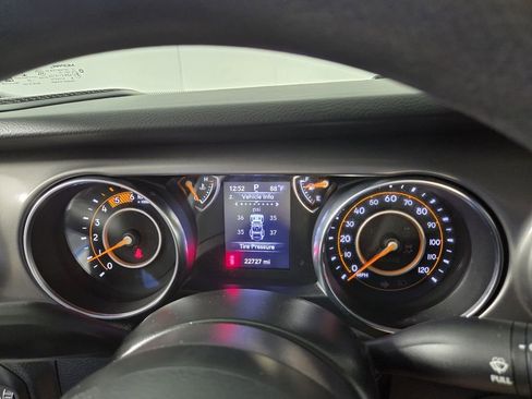 Certified 2022 Jeep Wrangler Unlimited Sport image 18