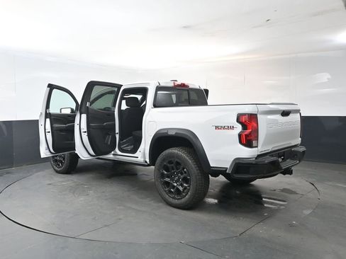 New 2026 Chevrolet Colorado Trail Boss AWD/4WD image 12