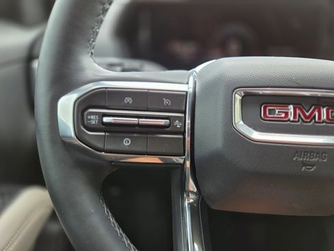 Used 2025 GMC Terrain Elevation FWD image 17