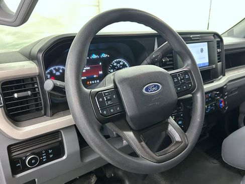 Used 2025 Ford F250 XL w/ XL Chrome Package image 11