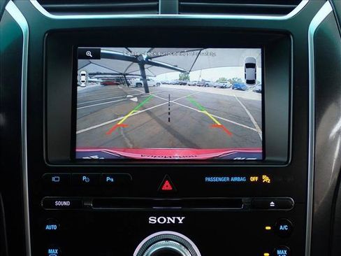 Used 2016 Ford Explorer Platinum AWD/4WD image 19