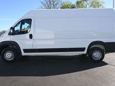 New 2025 RAM ProMaster 2500 w/ Convenience Group image 3