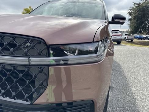 New 2025 Lincoln Navigator L Black Label image 9