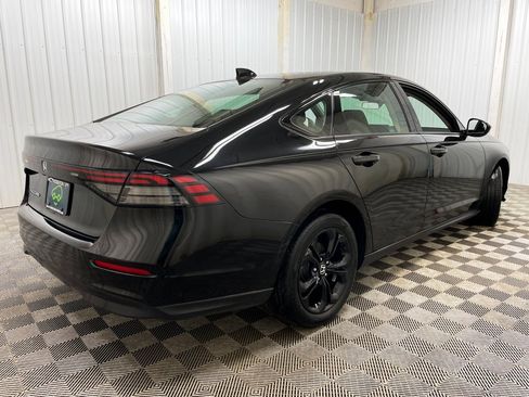 Used 2025 Honda Accord SE image 16