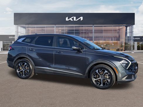 Certified 2023 Kia Sportage EX image 2