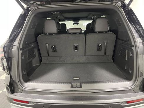 New 2026 Chevrolet Traverse Z71 w/ Enhanced Driving Package image 13