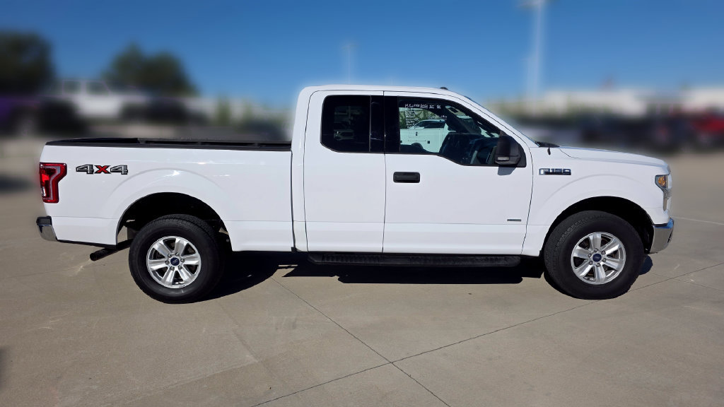 Used 2015 Ford F150 XLT w/ Equipment Group 301A Mid AWD/4WD image 7