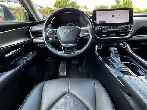 Used 2024 Toyota Grand Highlander FWD image 7
