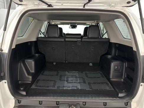 Used 2020 Toyota 4Runner Venture image 37