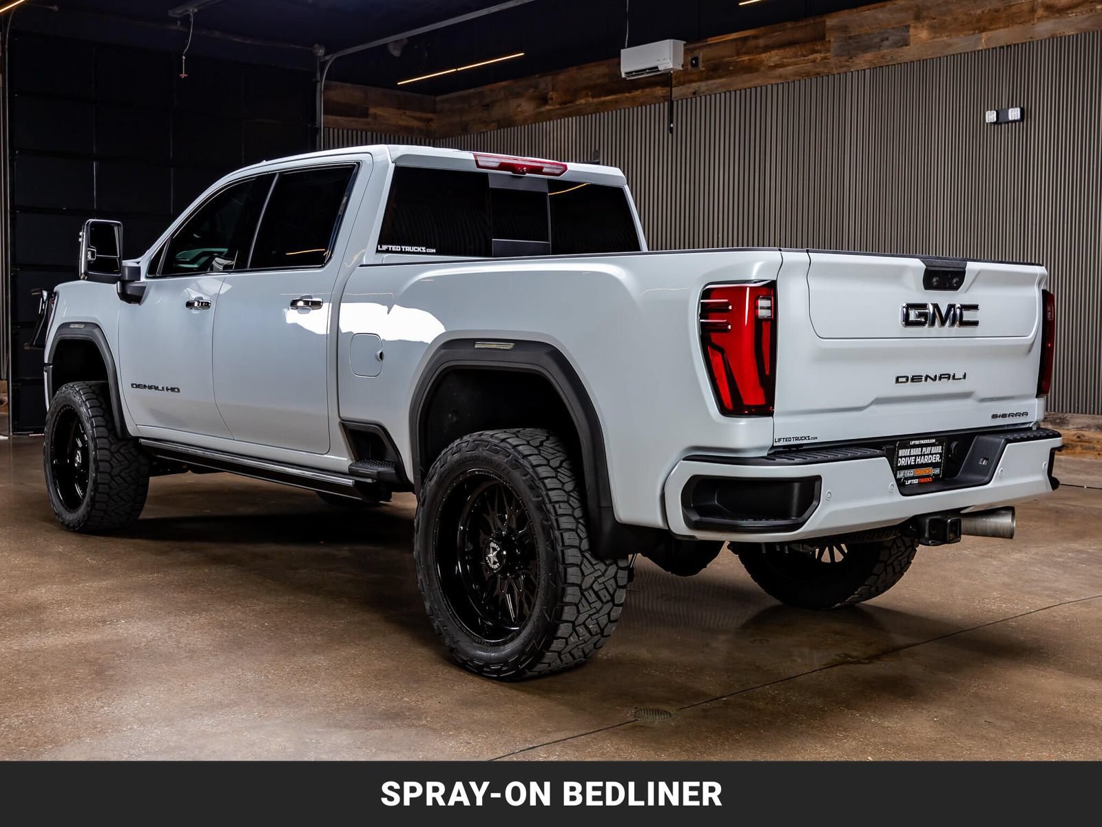 Used 2026 GMC Sierra 2500 Denali Ultimate AWD/4WD image 6
