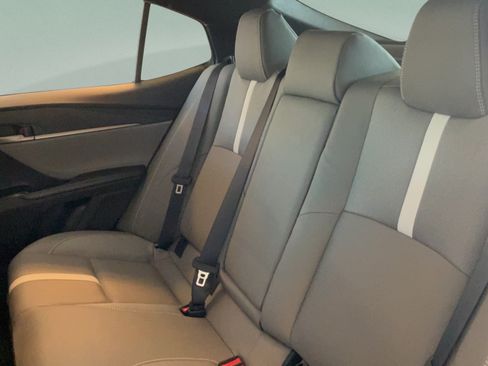 Used 2026 Toyota Camry SE w/ Multimedia Upgrade Package FWD image 33