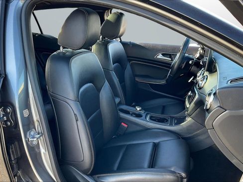 Used 2019 Mercedes-Benz GLA 250 4MATIC image 7