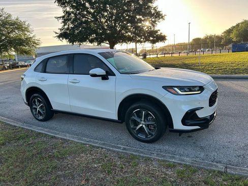 Used 2025 Honda HR-V EX-L image 7
