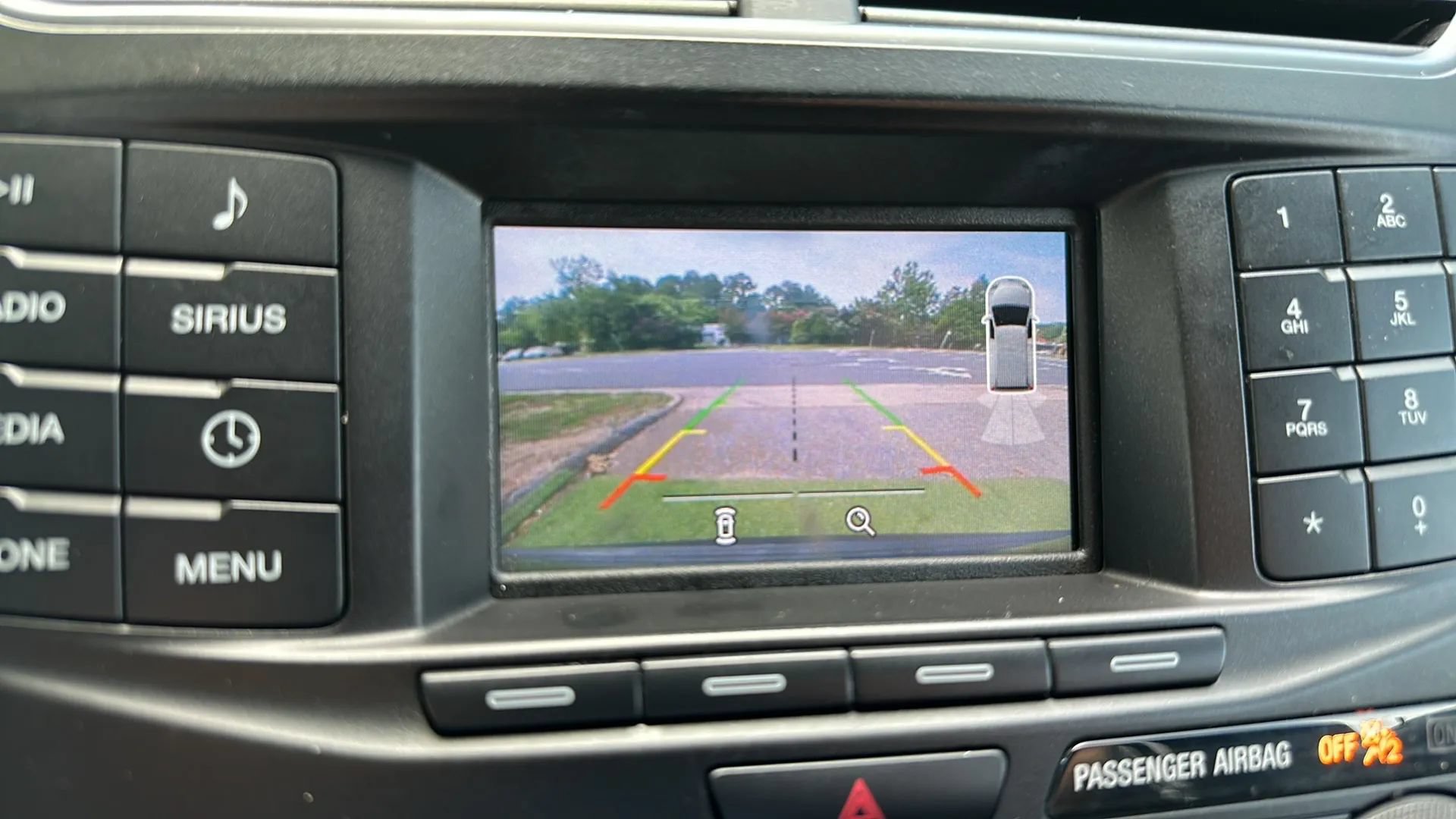 Used 2018 Ford Explorer XLT AWD/4WD image 12
