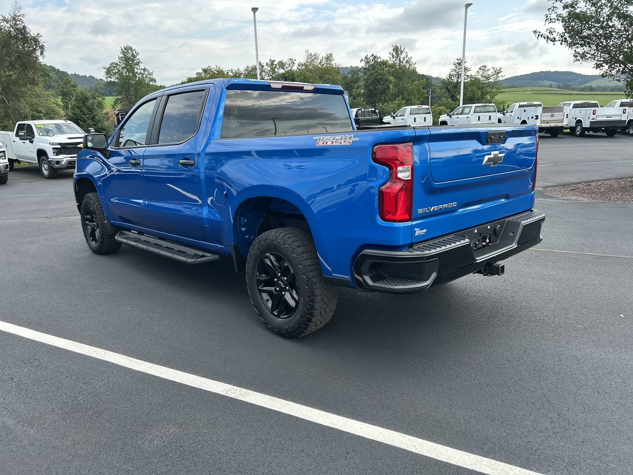 Used 2024 Chevrolet Silverado 1500 LT Trail Boss AWD/4WD image 5