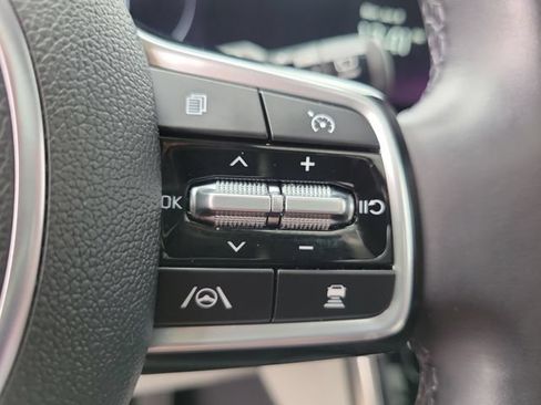 Used 2024 Kia Carnival SX Prestige FWD image 29