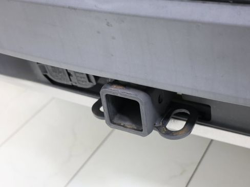 Used 2020 Ford Explorer Platinum w/ Premium Technology Package image 18