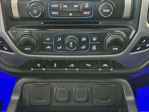 Used 2017 GMC Sierra 1500 SLT w/ SLT Premium Package AWD/4WD image 18