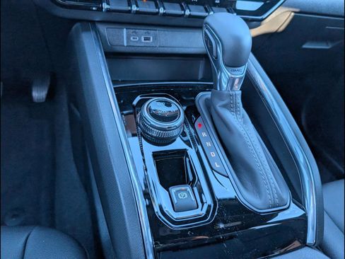 New 2026 GMC Canyon Elevation w/ Convenience Package image 15