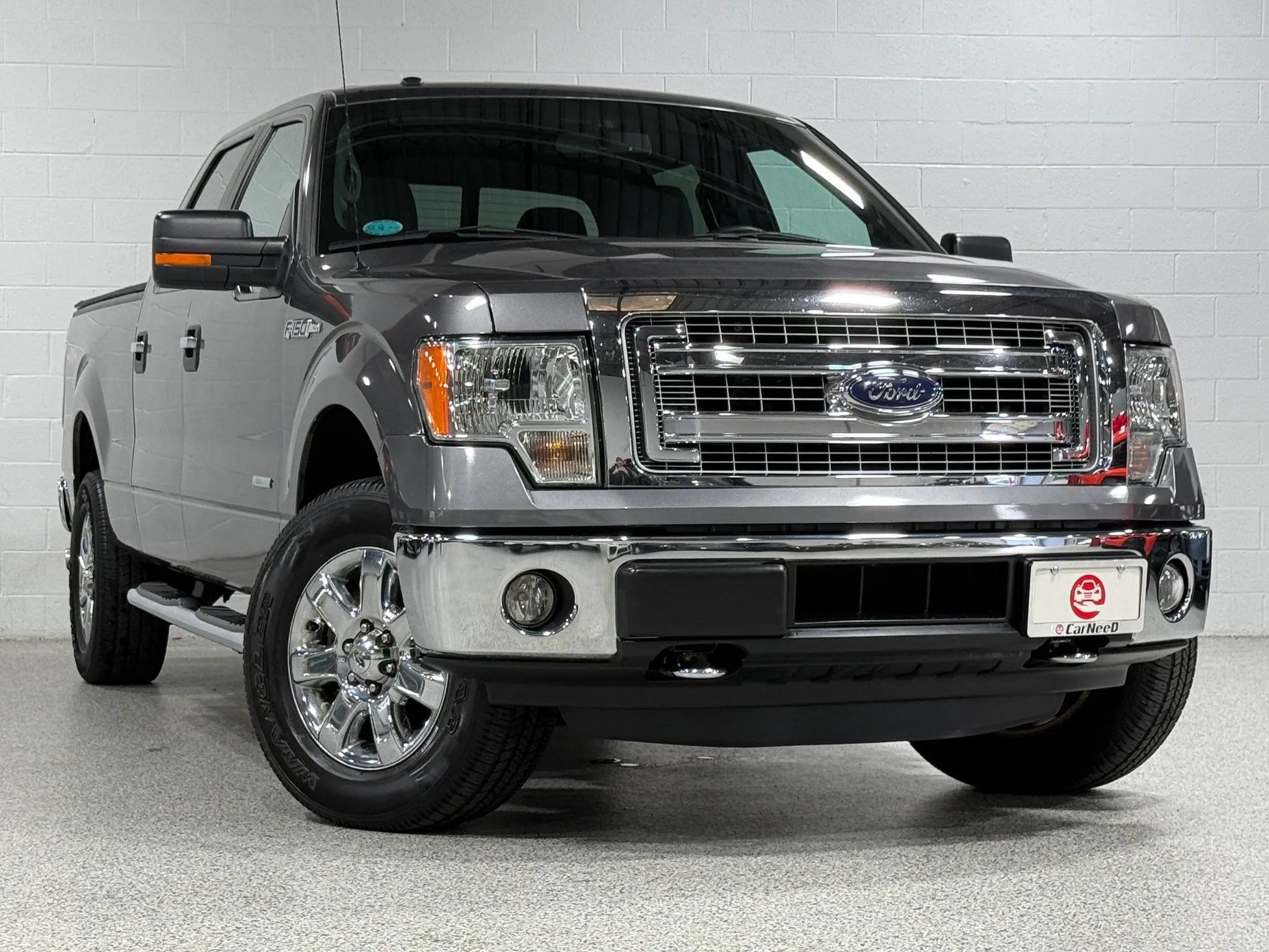 Used 2014 Ford F150 XLT w/ Equipment Group 302A Luxury AWD/4WD image 4