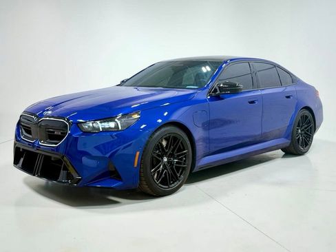 Used 2025 BMW M5 w/ Executive Package AWD/4WD image 7