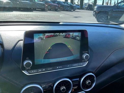 Certified 2025 Nissan Sentra SR image 13