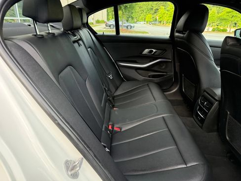 Used 2021 BMW 330i xDrive Sedan w/ Premium Package AWD/4WD image 39