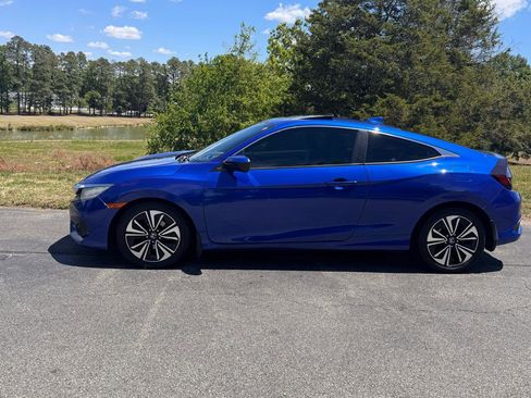 Used 2018 Honda Civic EX-T image 5