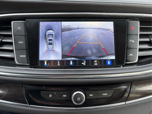 Used 2024 Buick Enclave Essence w/ Experience Buick Package image 20