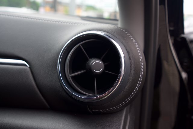 Used 2025 Chevrolet Blazer LT FWD image 26
