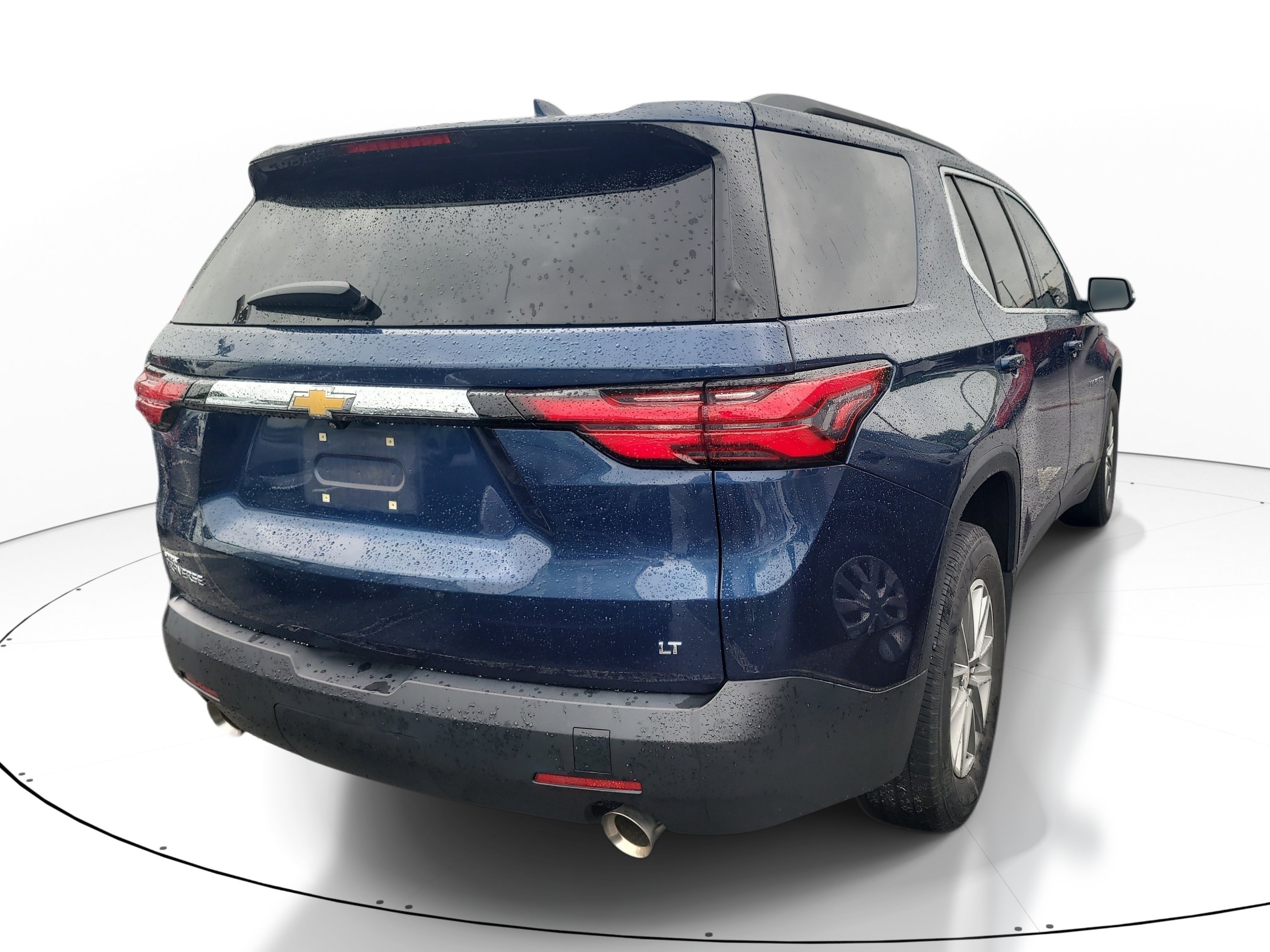 Used 2023 Chevrolet Bolt EUV LT w/ Convenience Package FWD image 7