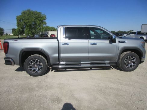 New 2026 GMC Sierra 1500 SLT w/ SLT Premium Plus Package AWD/4WD image 3