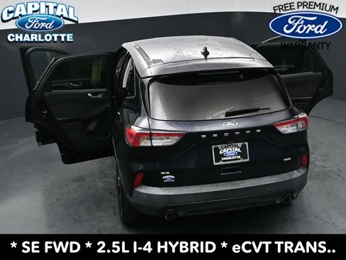 Used 2021 Ford Escape SE w/ SE Sport Appearance Package FWD image 35