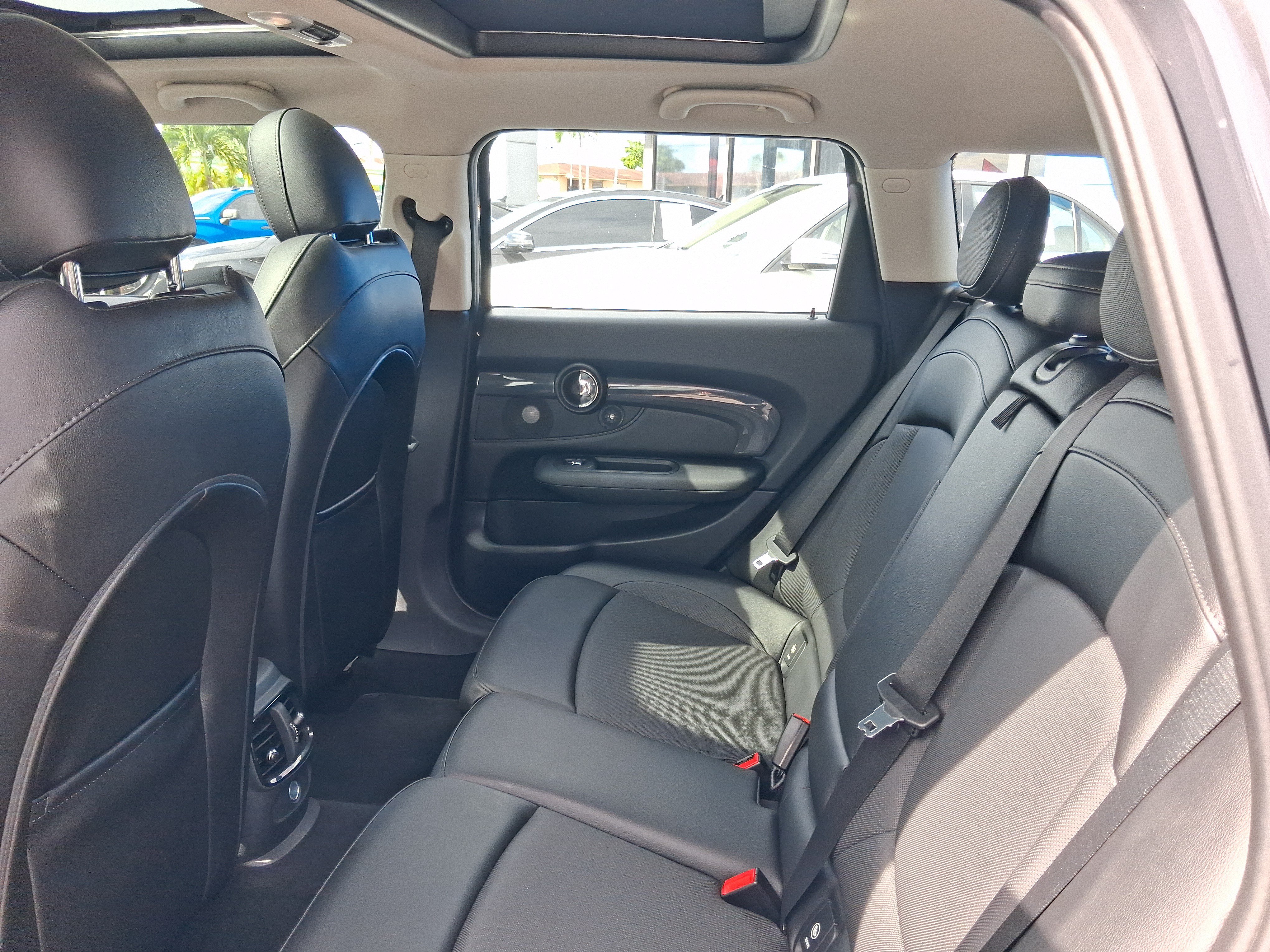 Used 2017 MINI Cooper Clubman S AWD/4WD image 23
