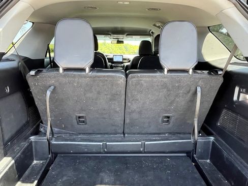Used 2021 Ford Explorer Limited AWD/4WD image 29