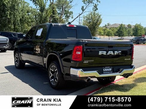 Used 2025 RAM 1500 Laramie AWD/4WD image 5