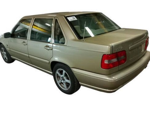 Used 1999 Volvo S70 AWD image 3