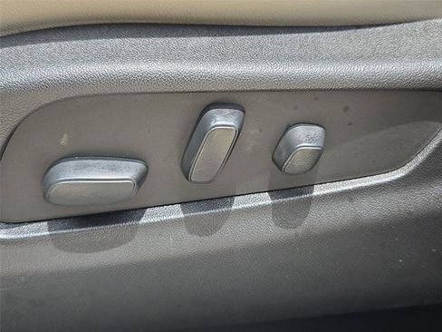 Certified 2023 Cadillac XT4 Luxury w/ Cold Weather Package FWD image 25