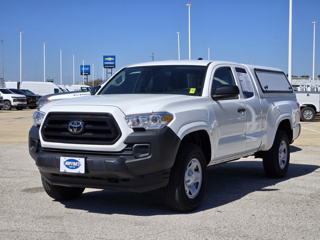 Used 2022 Toyota Tacoma SR RWD image 3