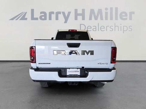 New 2025 RAM 2500 Big Horn AWD/4WD image 4