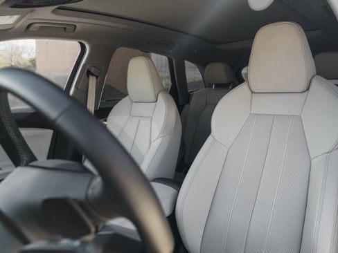 Used 2025 Audi Q5 Prestige image 21