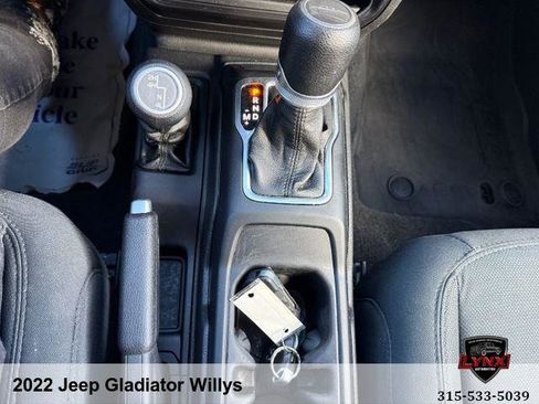 Used 2022 Jeep Gladiator Willys image 27