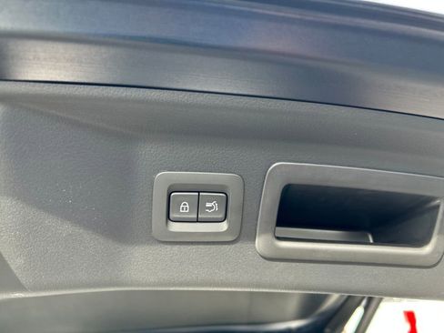 Used 2025 MAZDA CX-90 Plug-In Hybrid w/ Premium Plus image 36