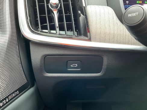 Certified 2024 Volvo S90 B6 Ultimate w/ Protection Package Premier image 26